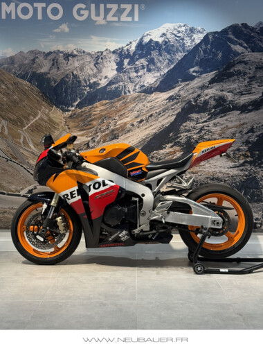 HONDA CBR 1000 RR REPSOL