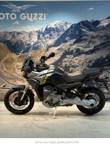 MOTO GUZZI STELVIO
