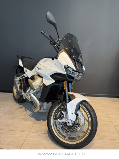 MOTO GUZZI V100  MANDELLO