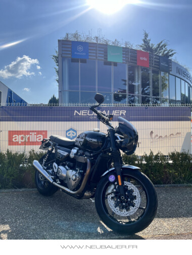 TRIUMPH SPEED TWIN 1200