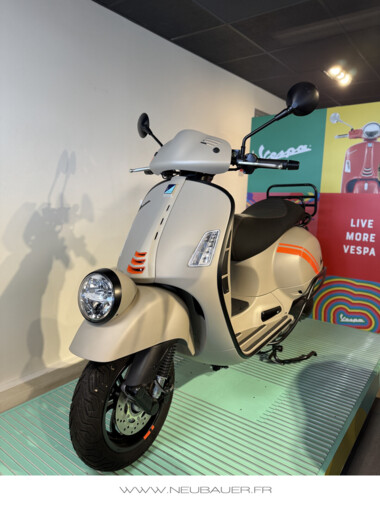 VESPA GTV 300