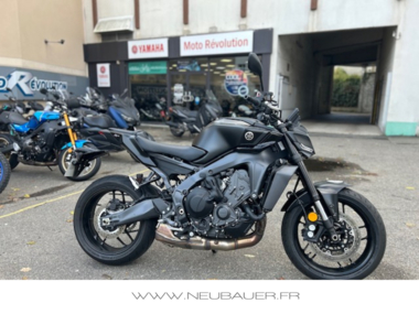 YAMAHA MT-09