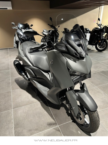 YAMAHA XMAX 300